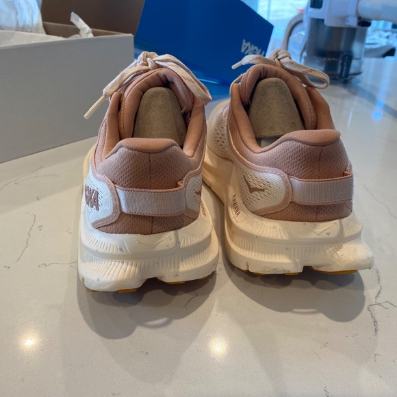 NEW Hoka Kawana 2 size 8.5B - Picture 8 of 8